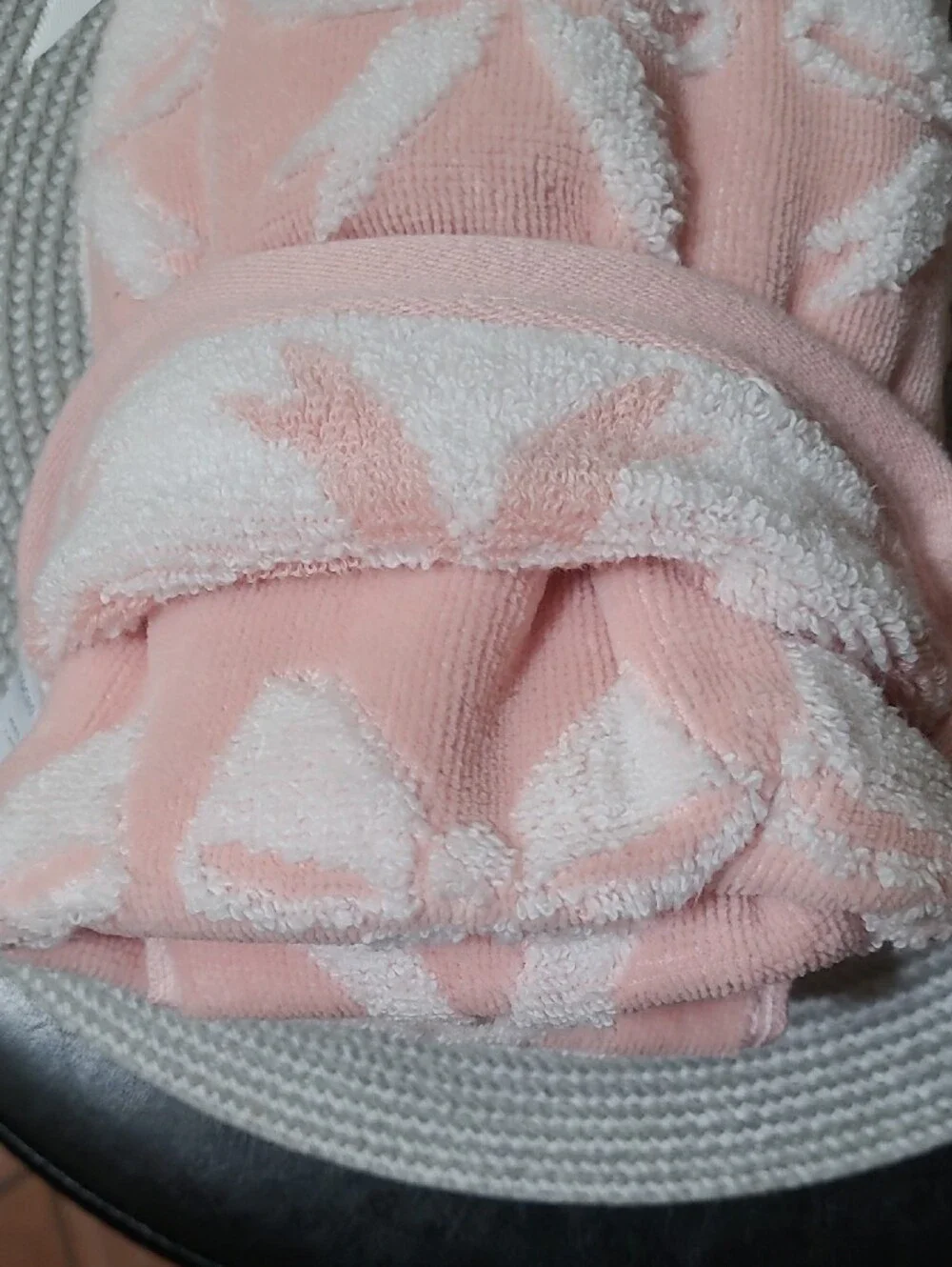 Home CARO Bow Hand Towels